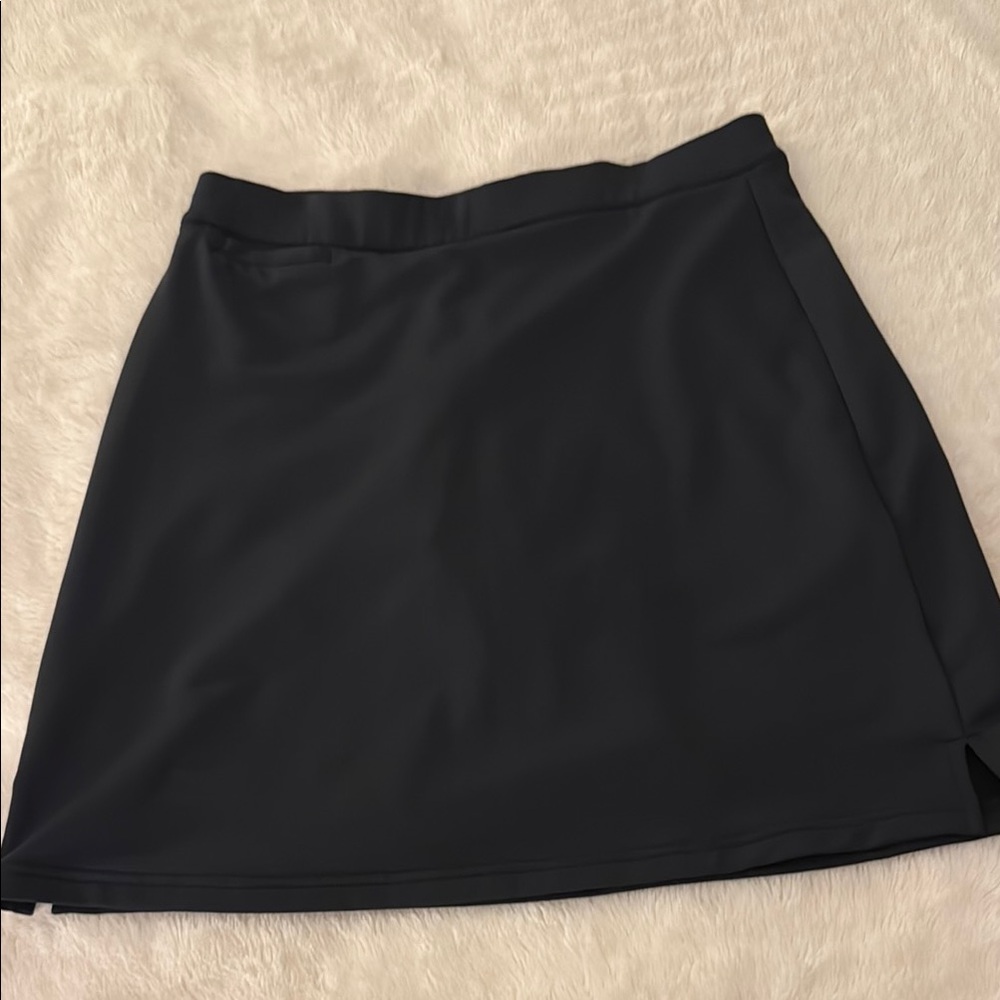 Peter Millar Black Women’s Golf Skirt
